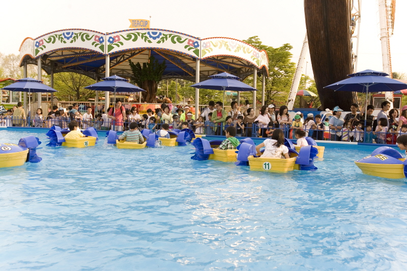 평화랜드 수영장