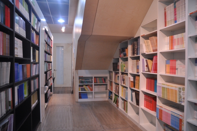 사계절 책 향기가 나는 집- 사계절출판사 썸네일