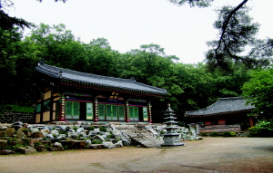 용암사(전통사찰 제87호)