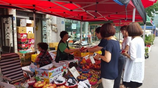 파주시, 전통시장 살리기 ‘팔 걷어’  (수도권일보기사 발췌) 썸네일