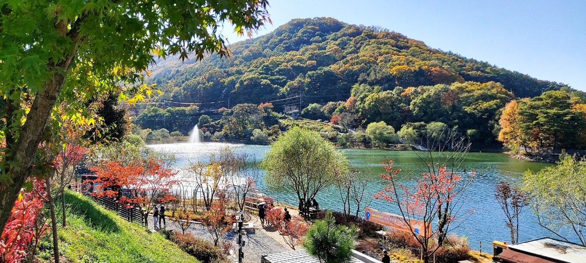 포토 존에서 바라본 분수대