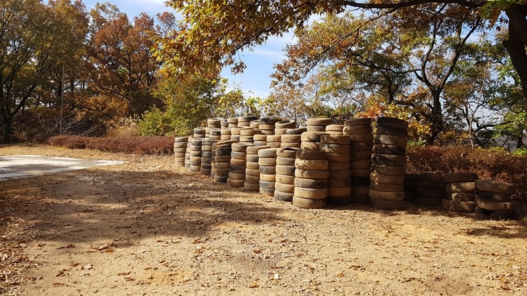 월롱산 정상부 복원 중 모습