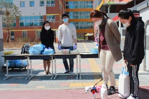 수의사를 꿈꾸는 학생과 학생 어머니