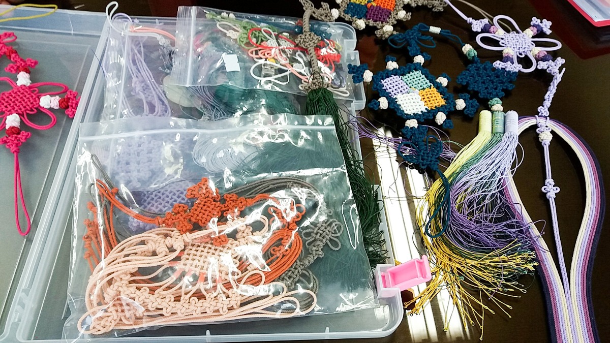 수강생들이 만든 전통 매듭