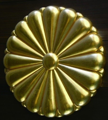 일본 왕실 문양인 국화(국화)