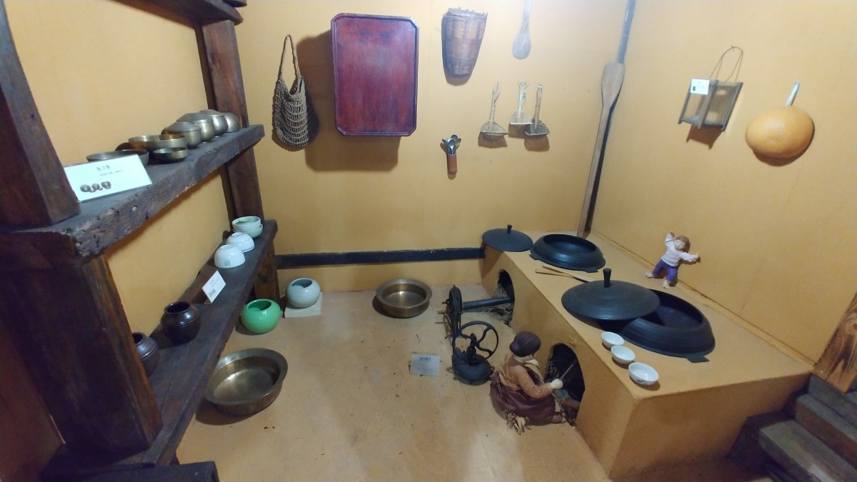 옛 농경 마을 생활을 묘사한 미니어처