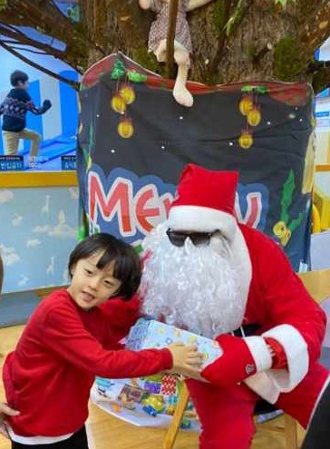 크리스마스 파티에서