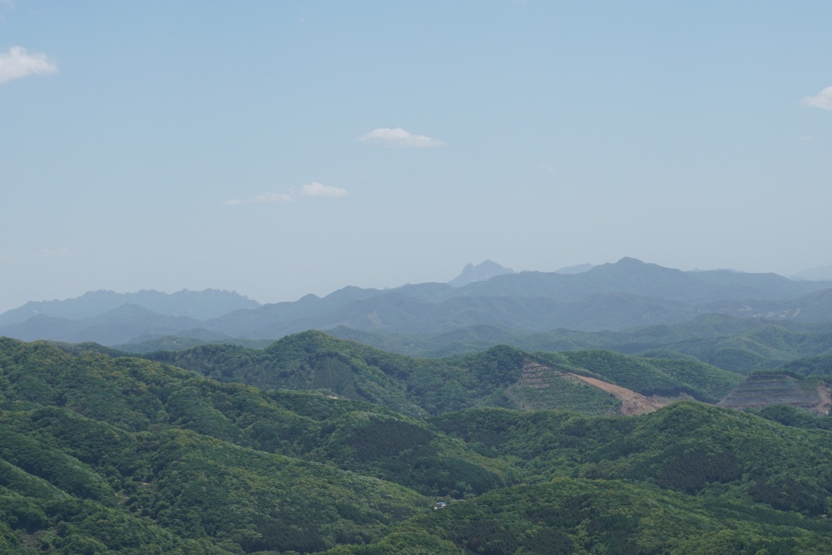 멀리 보이는 북한산