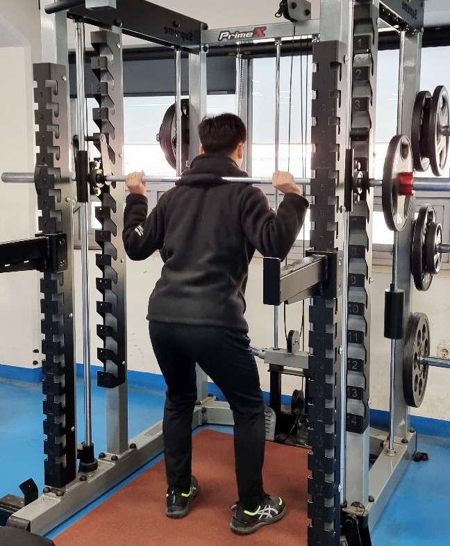 체력을 기르고 있는 이상익 선수